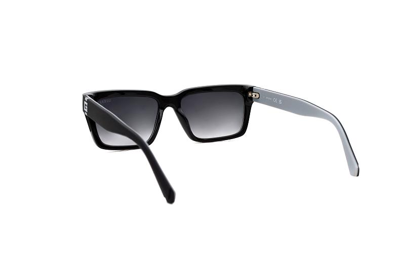 Guess 00121 01b